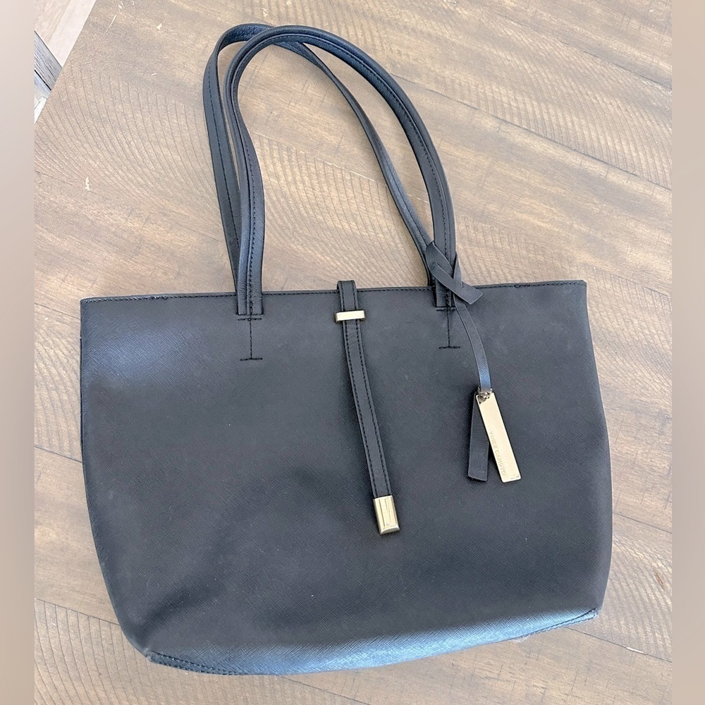 Vince Camino classic leather Leila tote, good used condition